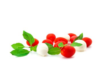 Mozzarella ve fesleğenli domates.