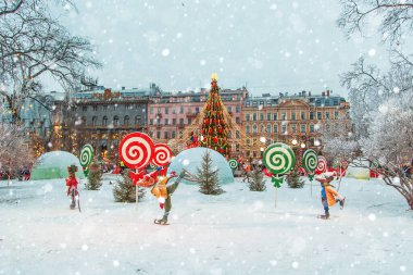 St. Petersburg 'da Noel pazarı. Şenlik eğlencesi. St. Petersburg, Rusya - 6 Ocak 2021.