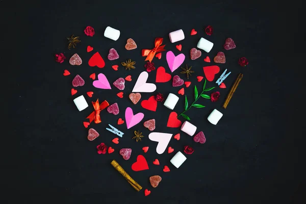 Heart Dark Background Many Small Items Valentine Day Concept — Stock Photo, Image