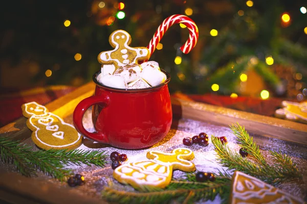 Red Cup Cocoa Marshmallows Homemade Gingerbread Traditional Christmas Decorations — Stock Photo, Image