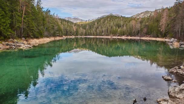 Lapso Tempo Lago Montanha Refletindo Nos Alpes Alemães Tempo Decorrido — Vídeo de Stock