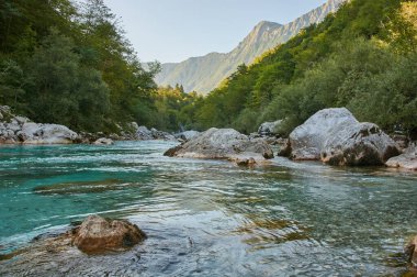 Slovenya 'daki Soca Nehri' nin kapatılması.