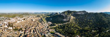 Valencia İspanya yakınlarındaki hava manzaralı Xativa kale kasabası