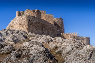 La Mancha İspanya 'daki Consuegra Ortaçağ Kalesi