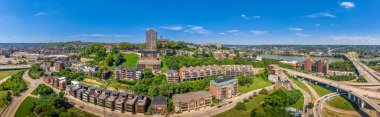 Cincinnati 'deki Adams Dağı modern bekar aile evleri