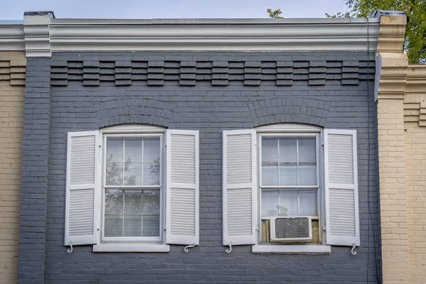 Real Estate Upscale Luxury Historic Townhouse Facade Colonial Georgian Style — Stock Photo, Image