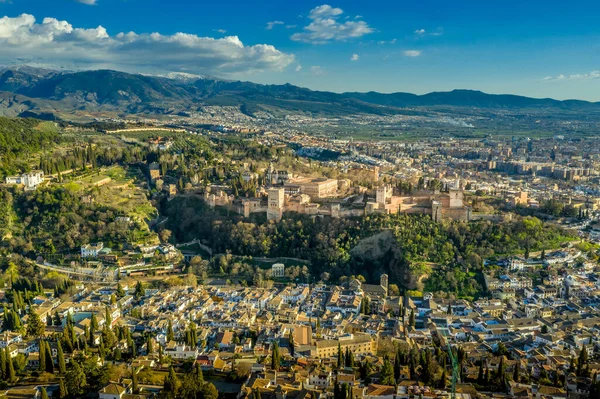 Granada Alhambra Středověký Palác Hrad Při Západu Slunce Letecký Pohled — Stock fotografie