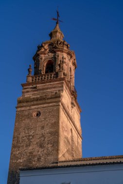 Endülüs 'te gün batımı manzarası. İspanya Sevilla' dan çok uzak değil.