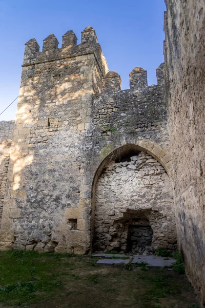 Vista Aérea Aguzaderas Castelo Medieval Perto Sevilha Andaluzia Com Grama — Fotografia de Stock