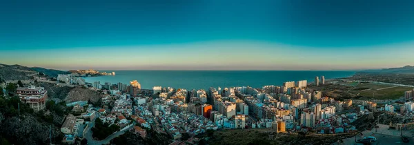 Günbatımı Manzaralı Cullera Kalesi Valencia Spanya Yakınlarındaki Popüler Sahil Tatil — Stok fotoğraf