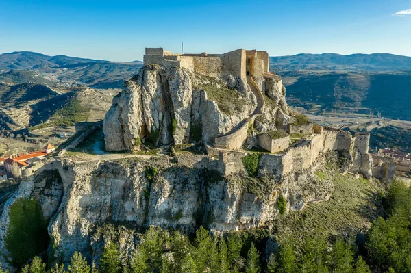 Morella Nın Havadan Görünüşü Yarı Yuvarlak Kuleleri Spanya Kayalıklarda Bir — Stok fotoğraf