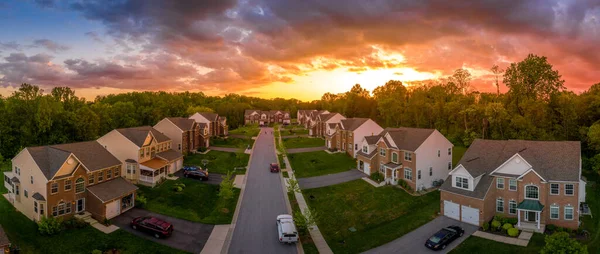 Amerikanische Luxus Immobilien Einfamilienhäuser Mit Ziegelfassade Solarstromdach Neubau Maryland Straße — Stockfoto