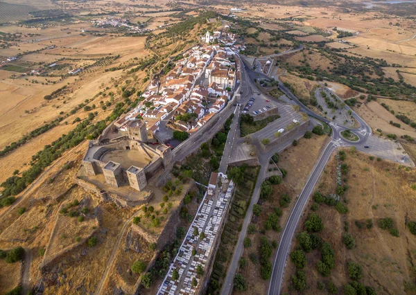 Luftaufnahme Von Monsaraz Portugal Das Weiß Ummauerte Mittelalterliche Häuser Und — Stockfoto