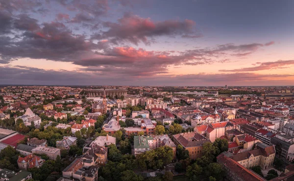 Luchtfoto Zonsondergang Uitzicht Boedapest Met Kleurrijke Lucht Zuglo Nepstadion — Stockfoto