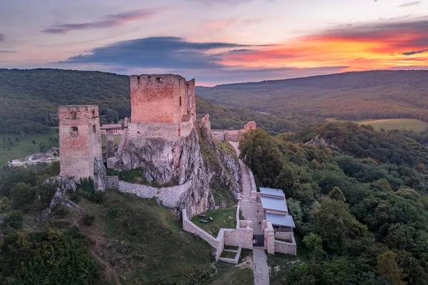 Vista Aérea Del Castillo Gótico Ruinas Csesznek Región Bakony Hungría — Foto de Stock