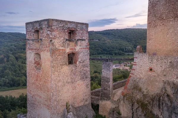 Vista Aérea Del Castillo Gótico Ruinas Csesznek Región Bakony Hungría —  Fotos de Stock