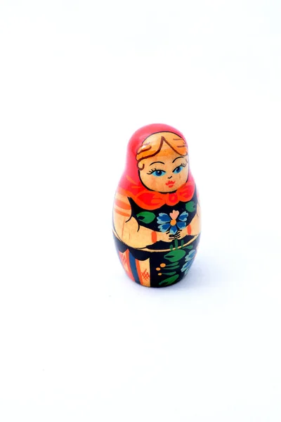 Küçük Matryoshka Kırmızı Katlanmış Hediyelik Eşya — Stok fotoğraf