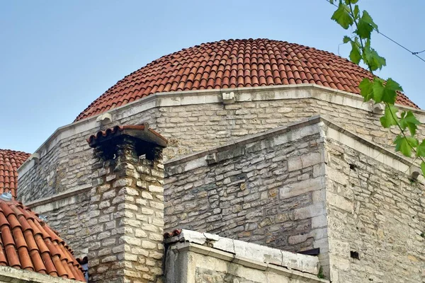 O telhado do banho turco tradicional, casa CINCI HAMAMI datado de volta ao século 16 em Safranbolu Turquia. Património Mundial da UNESCO. — Fotografia de Stock