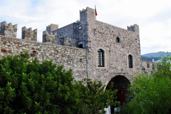Antico castello di Marmaris, città portuale e località turistica sulla costa mediterranea. Turchia — Foto Stock
