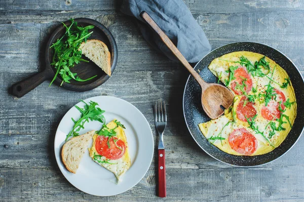 Leckeres Vegetarisches Frühstück Italienischen Stil Frittata Omelete Mit Mozarella Käse — Stockfoto