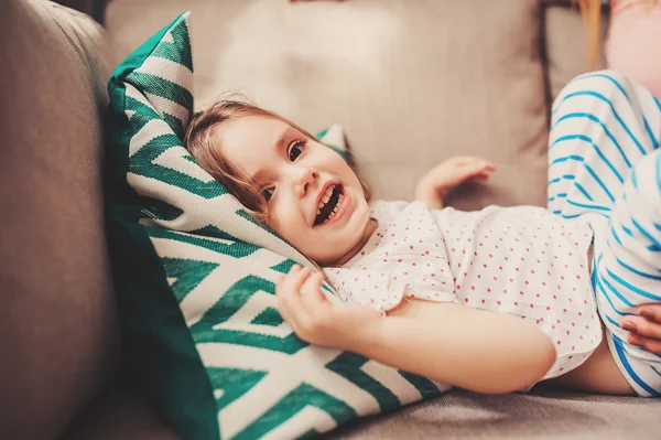 Happy   girl playing — Stock Photo, Image