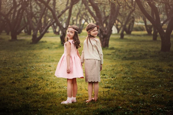 Two cute happy child girls — Stock Photo, Image