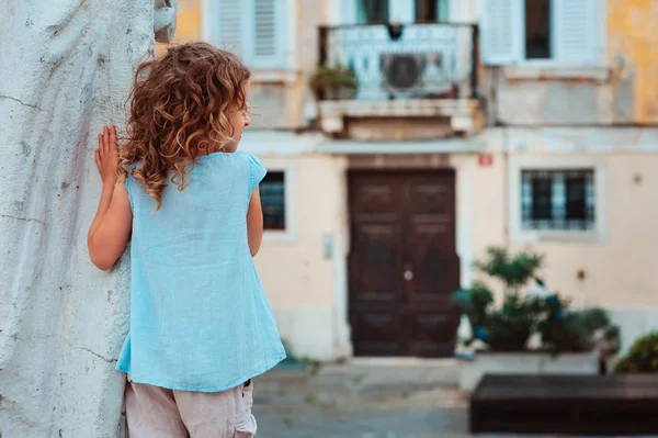 Child girl tourist — Stock Photo, Image