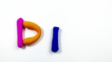 Plasticine stop motion animasyonu DIY sözcüğünü yaratıyor.