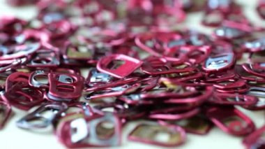Red Metal çekiş halkası. Geri dönüşüm kavramı