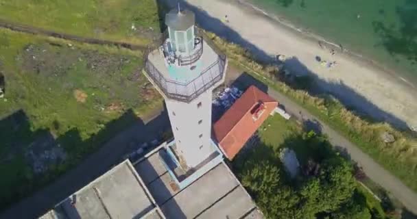 Deniz fenerinin en üst manzarası. Aheloy, Bulgaristan — Stok video