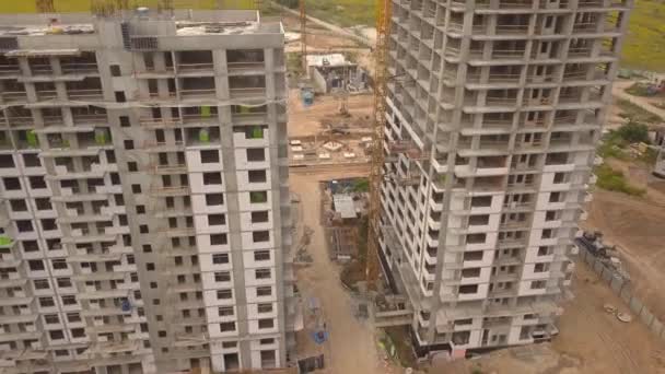 Nieuw wooncomplex in aanbouw — Stockvideo