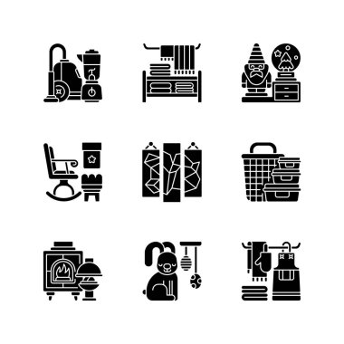 Beyaz uzaya dizilmiş ev dekoru siyah kabartma simgeleri. Ev aletleri. Dekoratif figürler. Ev yapımı tekstil. Sallanan sandalye ve kanepe. Duvar sanatı Siluet sembolleri. Vektör izole illüstrasyonu