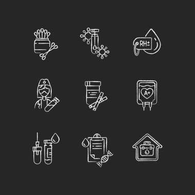 Tıbbi teşhis siyah kabartma simgeleri beyaz uzaya sabitlendi. Klinik muayene. Kimyasal laboratuvar kontrolü. Kan testi. Polimeraz zincirleme reaksiyon kontrolü. Siluet sembolleri. Vektör izole illüstrasyonu