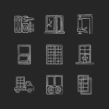 Pencere ve kapı kurulumları siyah arkaplana tebeşirle beyaz simgeler yerleştirildi. Kilitler ve kollar. Çatlak silindirleri ve camları tamir ediyorum. Bariyer oluşturuluyor. İzole edilmiş vektör karatahta çizimleri