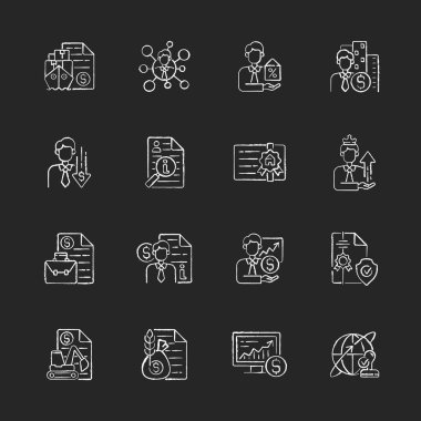 Simsar servis tebeşiri simgeleri siyah arkaplana ayarlandı. Çevrimiçi borsa. Fikri mülkiyet. İş anlaşması. Sponsorluk komisyoncusu. Emlak komisyoncusu. İzole edilmiş vektör karatahta çizimleri