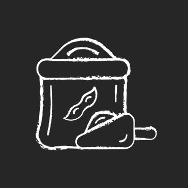 Kinako koyu arkaplanda beyaz tebeşir simgesi. Sağlıklı soya fasulyesi unu. Organik yemek malzemeleri. Vejetaryen yemek tipleri. Beslenme ve vitamin kaynağı. Siyah üzerine izole edilmiş vektör çizimi