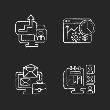 İş takipçileri koyu arkaplana tebeşirle beyaz simgeler çiziyor. Zaman yönetimi stratejisi. Çalışan yokluğu takvimde işaretli. İş izleme araçları. Siyah üzerine izole vektör karatahta çizimleri