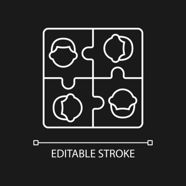 Karanlık tema için beyaz doğrusal simge oluşturan takım. Takım motivasyonu. Amacımıza ulaşmak için birlikte çalışıyoruz. İnce çizgi özelleştirilebilir illüstrasyon. Gece modu için izole vektör kontur sembolü. Düzenlenebilir vuruş