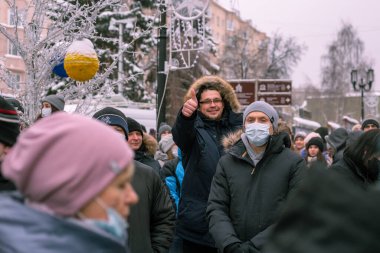 Nizhniy Novgorod, Rusya - 23 Ocak 2021: Putin ve arkadaşlarına karşı protesto, Alexei Navalny 'yi savunmak için miting.