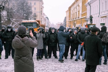 Nizhniy Novgorod, Rusya - 23 Ocak 2021: Putin ve arkadaşlarına karşı protesto, Alexei Navalny 'yi savunmak için miting.
