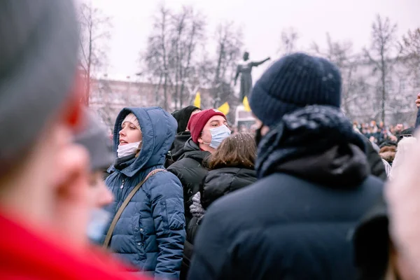 Nischni Nowgorod, Russland - 23. Januar 2021: Protest gegen Putin und seine Freunde, Kundgebung zur Verteidigung von Alexej Nawalny. — Stockfoto