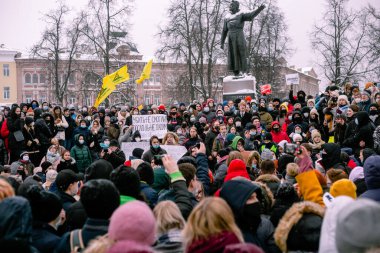 Nizhniy Novgorod, Rusya - 23 Ocak 2021: Putin ve arkadaşlarına karşı protesto, Alexei Navalny 'yi savunmak için miting