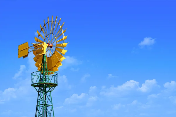 Molino de viento amarillo — Foto de Stock