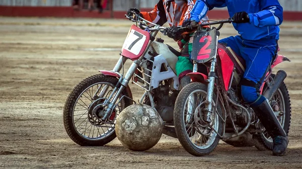 Motoball. Rivalidade de episódios entre os dois atletas . — Fotografia de Stock