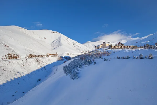 Esqui de montanha e snowboard - Palandoken, Erzurum — Fotografia de Stock