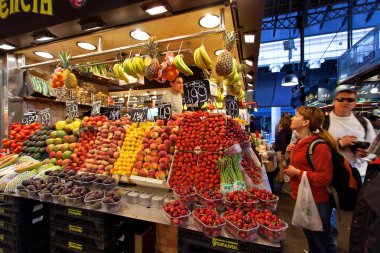 La Boqueria - Barcelona merkezi ünlü Pazar
