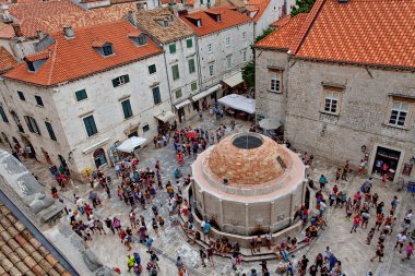 Old Town Dubrovnik, Onofrio çeşme