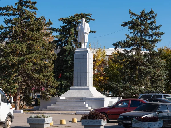 ロシアのエンゲルス 2020年10月12日 ロシアの地方都市ウラジーミル レーニン記念碑 — ストック写真