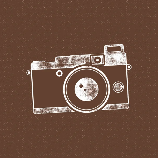 Retro camera icon. Old poster template. Isolated on grunge halftone background. Photography vintage design for t shirt, tee design, web project. Inspiration vintage stamp style. Vector — Vettoriale Stock