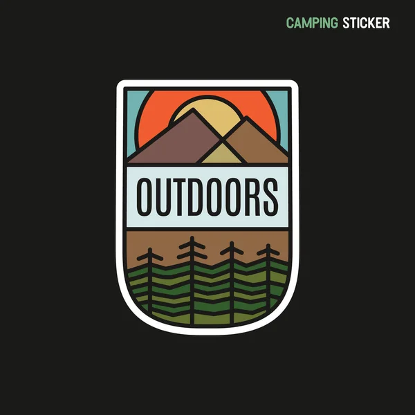 Camping äventyr klistermärke design. En handritad lapp. Utomhus linje konst etikett. Beståndsvektor. — Stock vektor